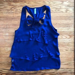 5/$30 Beautiful flowy deep blue racer back top